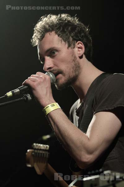 4 GUYS FROM THE FUTURE - 2011-11-16 - PARIS - Point Ephemere - 